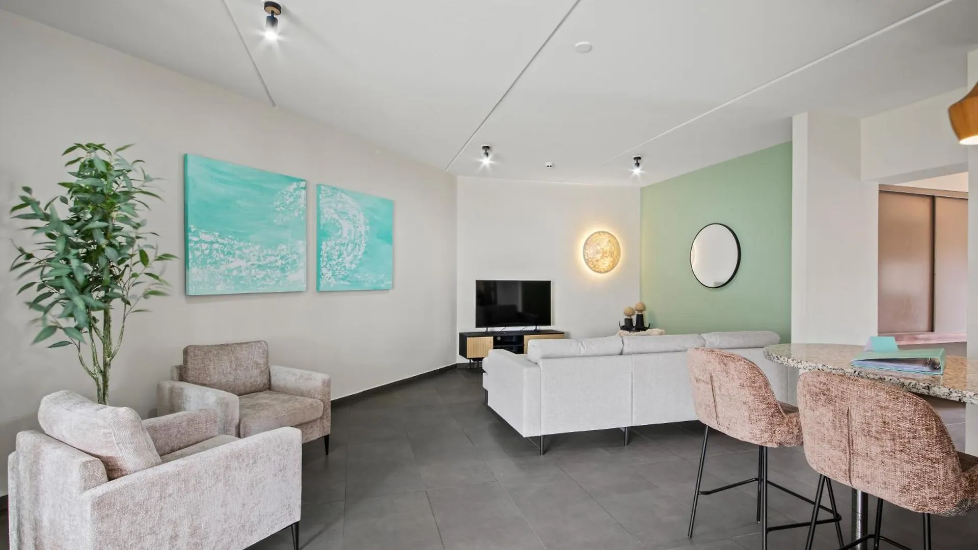 The Beach House Willemstad Apartment