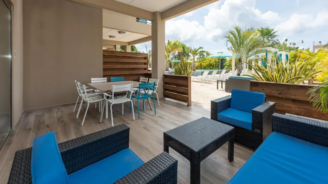 The Beach House Willemstad Apartment