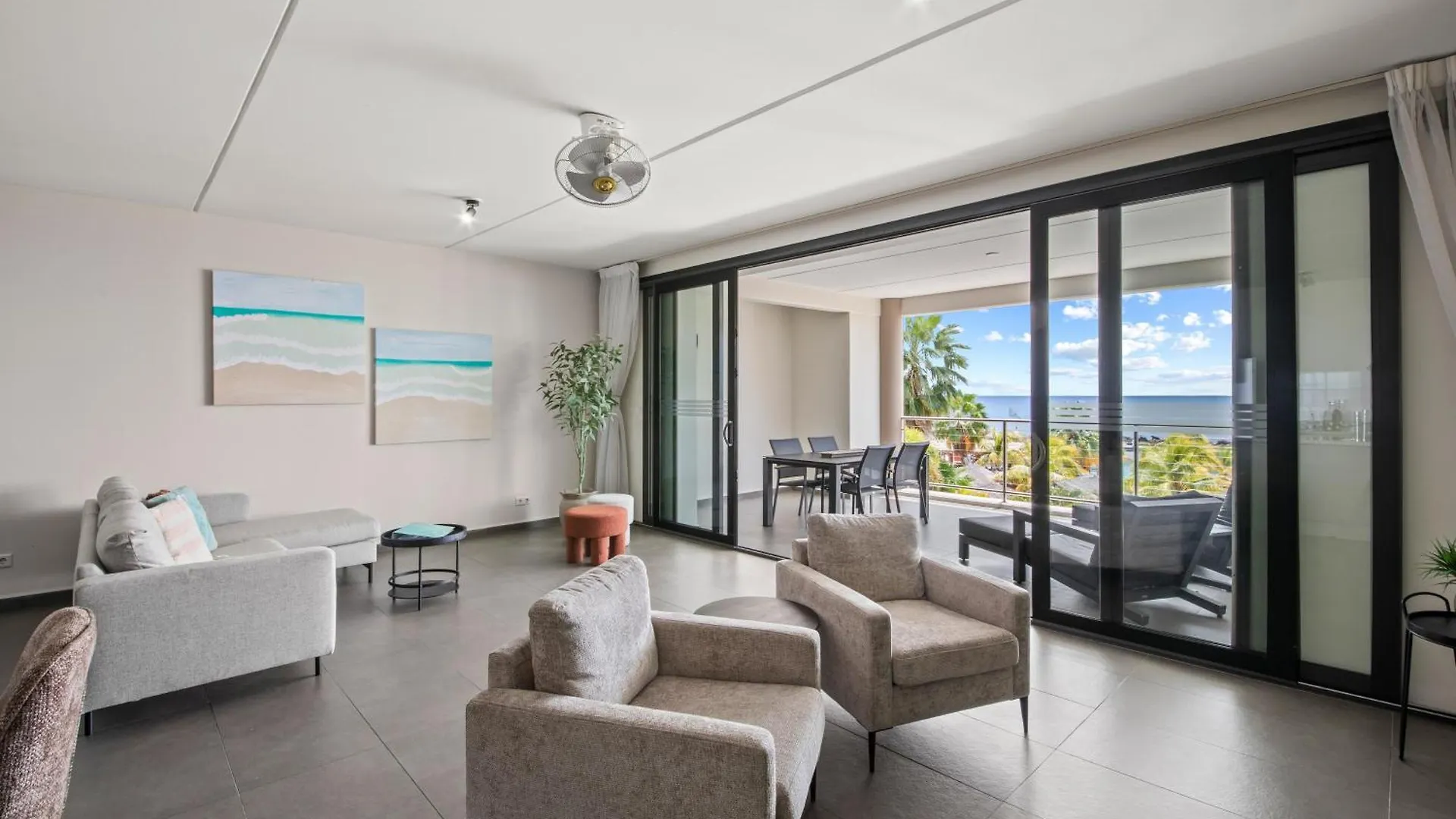 The Beach House Willemstad Curacao